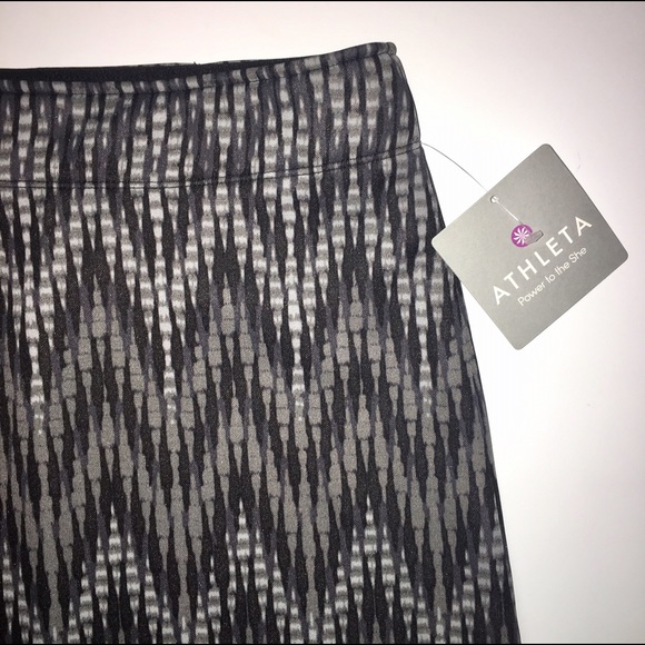 NWT Athleta Chevron Tech Stretch Fleece Skirt - Picture 4 of 8